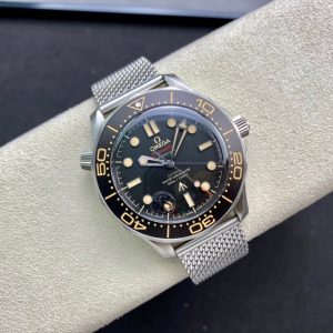 1:1 Superclone-Omega Seamaster Diver 300M Co-Axial Master Chronometer 42mm Titanium(007) - Image 4