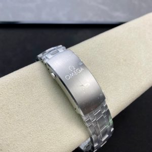1:1 Superclone-Omega Seamaster Diver 300M Co-Axial Master Chronometer 42mm (White Dial Seamaster) - Image 9
