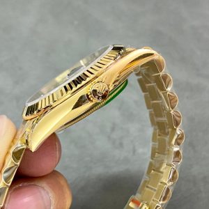 Day Date Rolex Weekly Journal 18K Yellow Gold Plated counter weight(Black dial gold daydate) - Image 6
