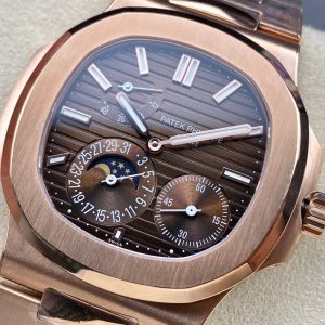 Patek Philippe Nautilus 5712GR-001 18K Rose Gold - Image 3