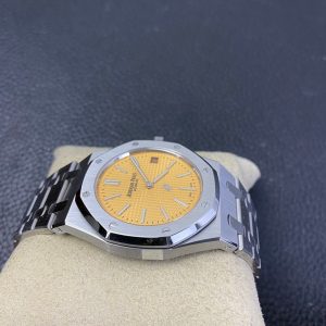Audemars Piguet Royal Jumbo Oak Extra Thin 1:1 Superclone - Image 6