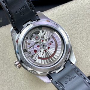 Omega Seamaster Aqua Terra 150M Co-Axial Master Chronometer - Image 7