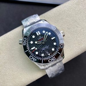 1:1 Superclone-OMEGA Seamaster Diver 300M 42mm (Black Dial seamaster) - Image 5