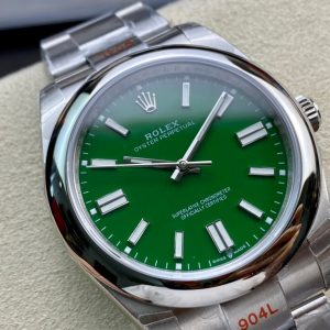 Rolex Oyster Perpetual 41 Ref: 124300(green dial oyester) - Image 3