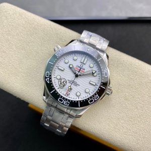 1:1 Superclone-Omega Seamaster Diver 300M Co-Axial Master Chronometer 42mm (White Dial Seamaster) - Image 4