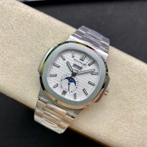 Patek Philippe Nautilus Annual Calendar 5726 - Image 4
