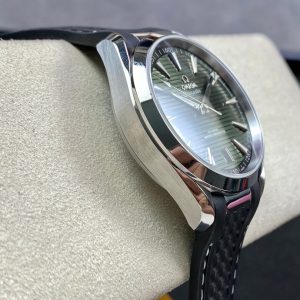 Omega Seamaster Aqua Terra 150M Co-Axial Master Chronometer - Image 5