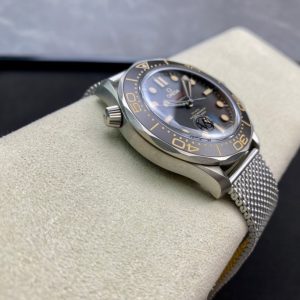 1:1 Superclone-Omega Seamaster Diver 300M Co-Axial Master Chronometer 42mm Titanium(007) - Image 5