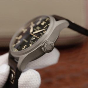 IWC Pilot Heritage IW501004- 1:1 Superclone - Image 3