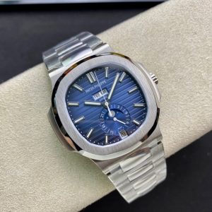 Patek Philippe Nautilus Annual Calendar 5726 - Image 5