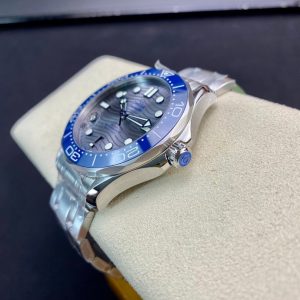 OMEGA Seamaster Diver 300M 42mm Silver Dial & Blue Bezel - Image 7