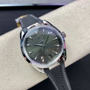 Omega Seamaster Aqua Terra 150M Co-Axial Master Chronometer - Image 4